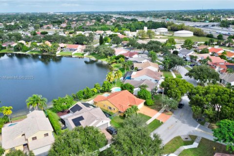 Villa ou maison à vendre à Davie, Floride: 3 chambres, 161.65 m2 № 1965949 - photo 5