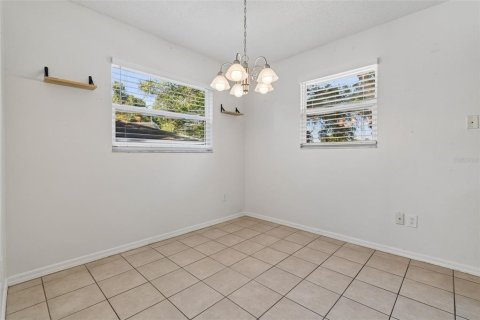 Casa en venta en Seffner, Florida, 4 dormitorios, 223.99 m2 № 2386278 - foto 15