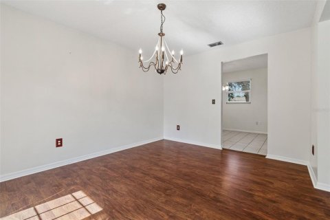 Casa en venta en Seffner, Florida, 4 dormitorios, 223.99 m2 № 2386278 - foto 14