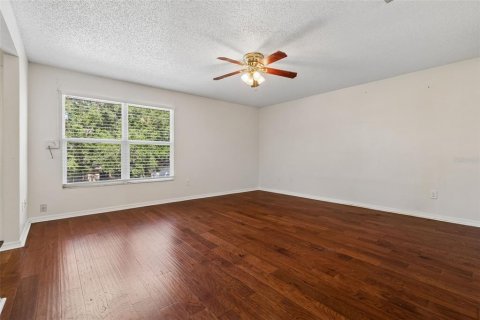 Casa en venta en Seffner, Florida, 4 dormitorios, 223.99 m2 № 2386278 - foto 28