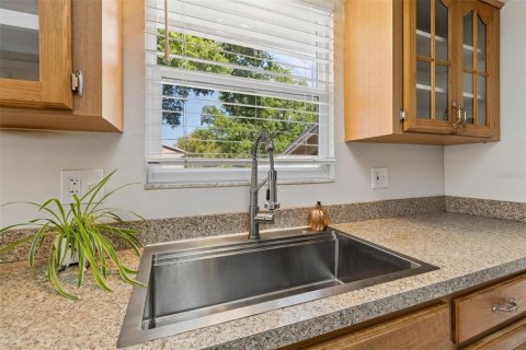 Casa en venta en Seffner, Florida, 4 dormitorios, 223.99 m2 № 2386278 - foto 25