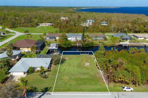 Terreno en venta en Port Charlotte, Florida № 1434747 - foto 2