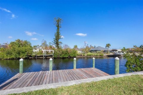 Terreno en venta en Port Charlotte, Florida № 1434747 - foto 1