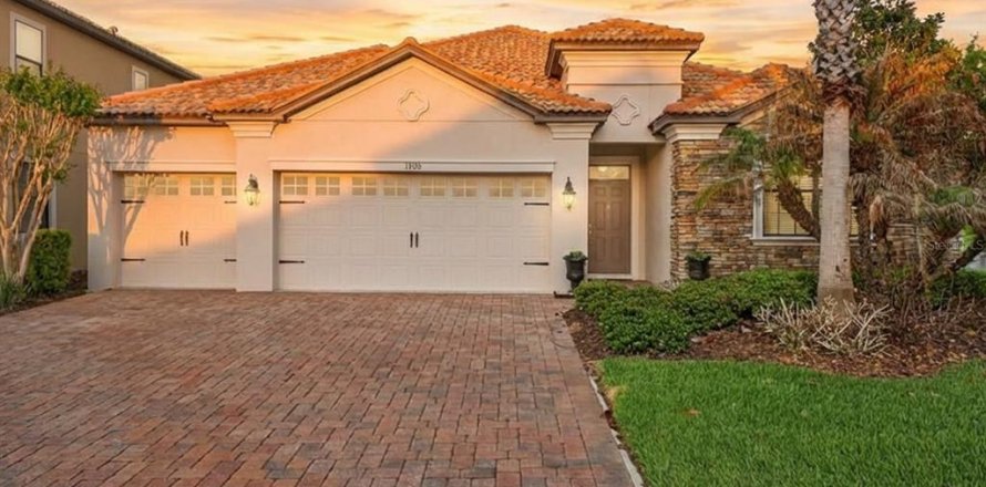 Villa ou maison à Davenport, Floride 4 chambres, 242.1 m2 № 2149432