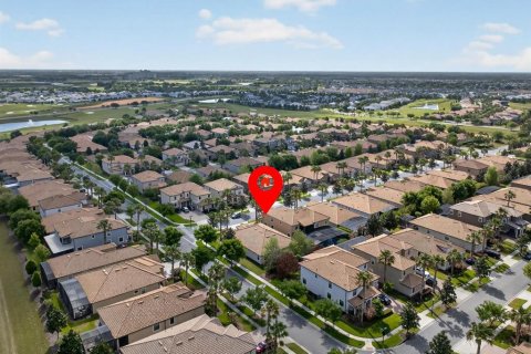 Villa ou maison à vendre à Davenport, Floride: 4 chambres, 242.1 m2 № 2149432 - photo 6