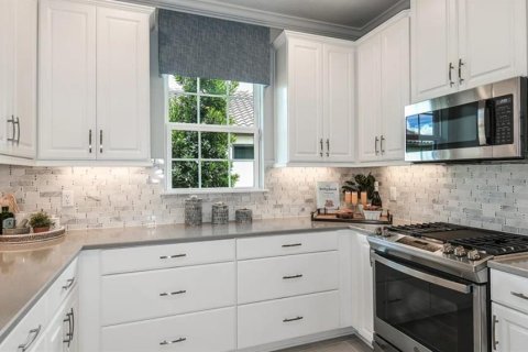 House in Bradenton, Florida 2 bedrooms, 142.42 sq.m. № 2238373 - photo 2