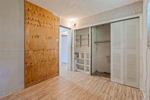 House in Fort Lauderdale, Florida 2 bedrooms, 75.81 sq.m. № 1892584 - photo 16
