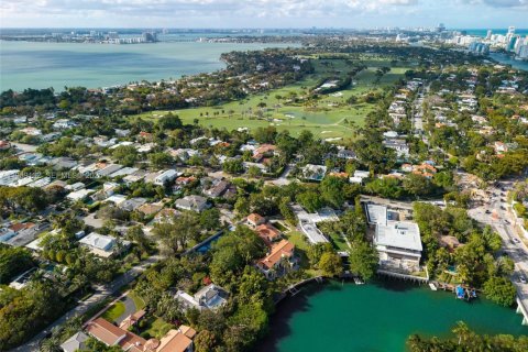 Casa en venta en Miami Beach, Florida, 6 dormitorios, 536.51 m2 № 2062289 - foto 5