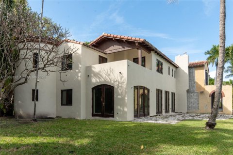 Casa en venta en Miami Beach, Florida, 6 dormitorios, 536.51 m2 № 2062289 - foto 6
