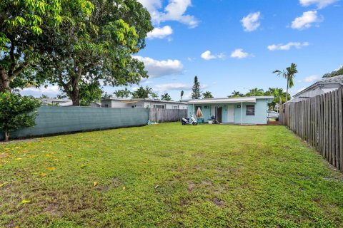 Immobilier commercial à vendre à Hollywood, Floride: 88.91 m2 № 2439225 - photo 13