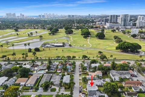 Immobilier commercial à vendre à Hollywood, Floride: 88.91 m2 № 2439225 - photo 2