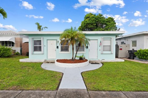 Immobilier commercial à Hollywood, Floride 88.91 m2 № 2439225