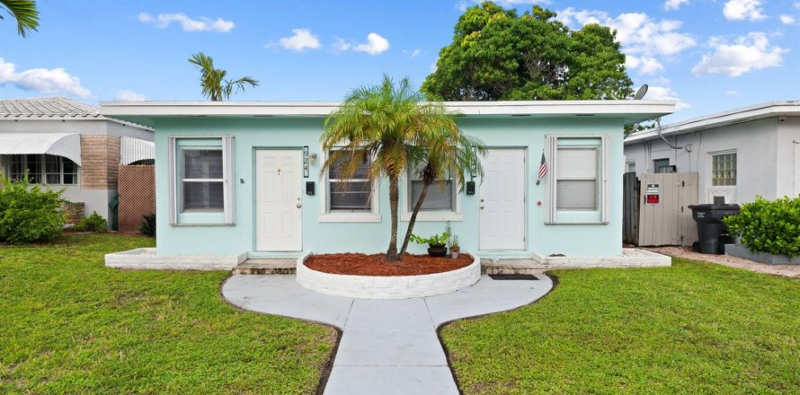 Immobilier commercial à Hollywood, Floride 88.91 m2 № 2439225