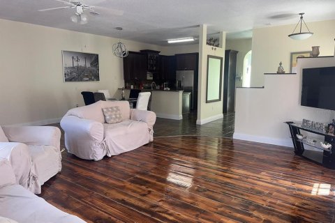 Touwnhouse à vendre à Kissimmee, Floride: 3 chambres, 160.54 m2 № 1852627 - photo 11