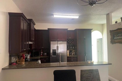 Touwnhouse à vendre à Kissimmee, Floride: 3 chambres, 160.54 m2 № 1852627 - photo 6