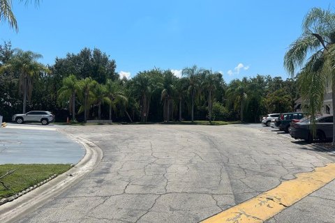 Touwnhouse à vendre à Kissimmee, Floride: 3 chambres, 160.54 m2 № 1852627 - photo 23