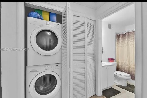 Condominio en venta en Homestead, Florida, 3 dormitorios, 109.25 m2 № 1975153 - foto 4