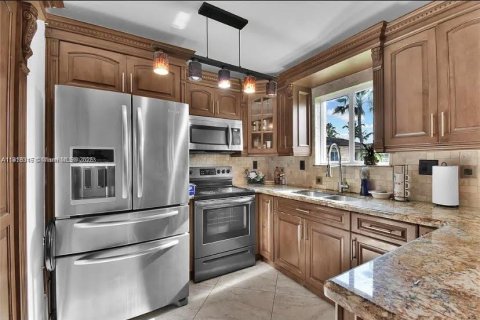 Condominio en venta en Homestead, Florida, 3 dormitorios, 109.25 m2 № 1975153 - foto 3