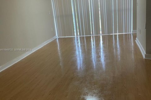 Снять в аренду кондоминиум в Хайалиа, Флорида 2 спальни, 89.19м2, № 2005409 - фото 7