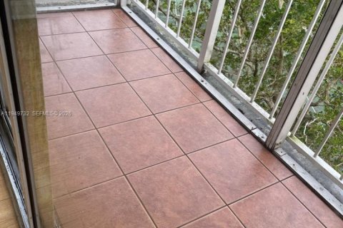 Снять в аренду кондоминиум в Хайалиа, Флорида 2 спальни, 89.19м2, № 2005409 - фото 4