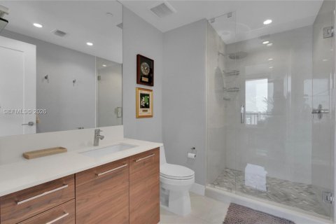 Condo in Fort Lauderdale, Florida, 3 bedrooms  № 2059946 - photo 20