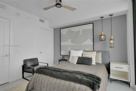 Condo in Fort Lauderdale, Florida, 3 bedrooms  № 2059946 - photo 18