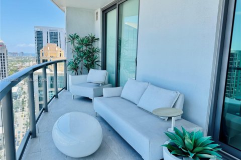 Condo in Fort Lauderdale, Florida, 3 bedrooms  № 2059946 - photo 23