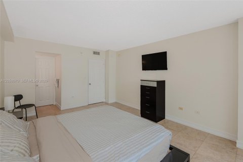 Copropriété à louer à Miami Beach, Floride: 2 chambres, 99.31 m2 № 2252129 - photo 25