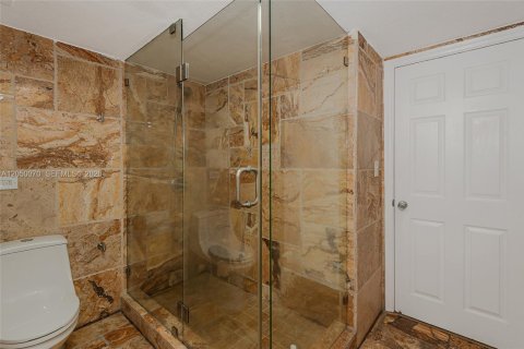 Copropriété à louer à Miami Beach, Floride: 2 chambres, 99.31 m2 № 2252129 - photo 21