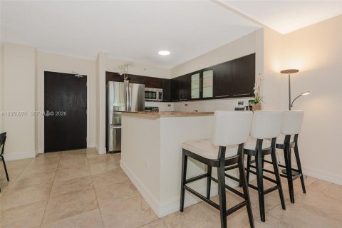 Copropriété à louer à Miami Beach, Floride: 2 chambres, 99.31 m2 № 2252129 - photo 6