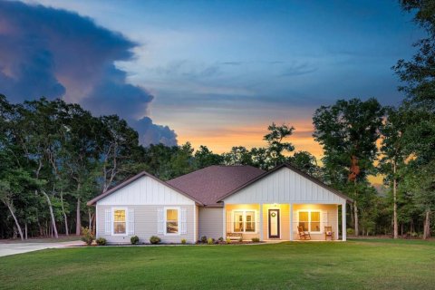 House in High Springs, Florida 4 bedrooms, 195.93 sq.m. № 1734794 - photo 2