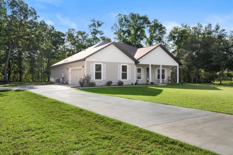 House in High Springs, Florida 4 bedrooms, 195.93 sq.m. № 1734794 - photo 5