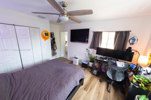 Touwnhouse à louer à Miami, Floride: 2 chambres, 130.62 m2 № 1944871 - photo 14