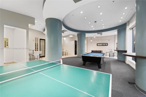 Condominio en venta en Hollywood, Florida, 1 dormitorio, 81.75 m2 № 1859826 - foto 27