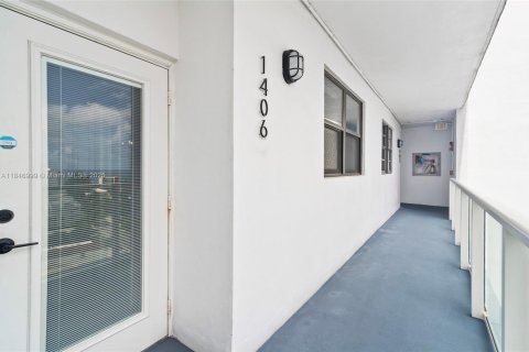 Condominio en alquiler en Pompano Beach, Florida, 2 dormitorios, 93.09 m2 № 1845502 - foto 26