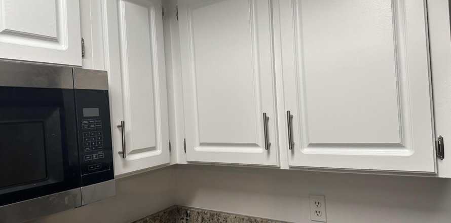 Townhouse in Delray Beach, Florida 3 bedrooms, 123.19 sq.m. № 888427