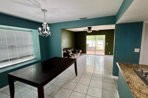 Villa ou maison à vendre à West Palm Beach, Floride: 3 chambres, 148.27 m2 № 2247955 - photo 29