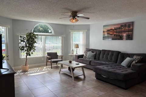 Copropriété à louer à Kissimmee, Floride: 3 chambres, 113.34 m2 № 2351494 - photo 15
