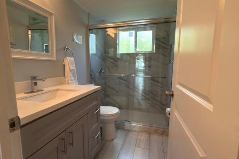 Copropriété à louer à Kissimmee, Floride: 3 chambres, 113.34 m2 № 2351494 - photo 19
