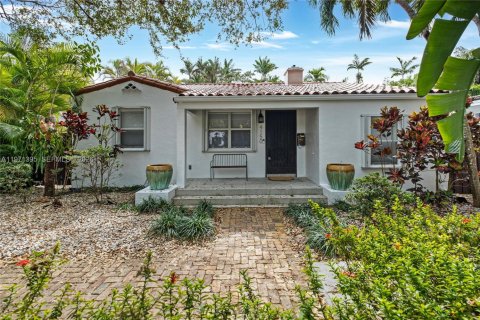 Снять в аренду виллу или дом в Майами, Флорида 3 спальни, 155.33м2, № 2041182 - фото 4