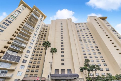 Condo à Miami, Floride, 1 chambre  № 2080641