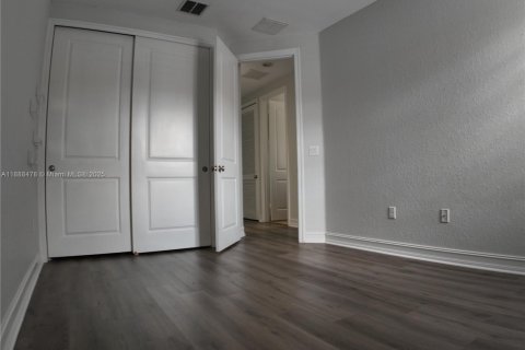 Townhouse in Parkland, Florida 3 bedrooms, 174.1 sq.m. № 1945330 - photo 17