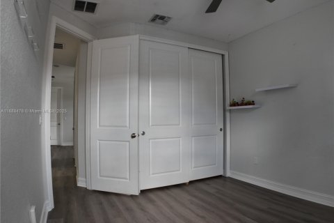 Townhouse in Parkland, Florida 3 bedrooms, 174.1 sq.m. № 1945330 - photo 15