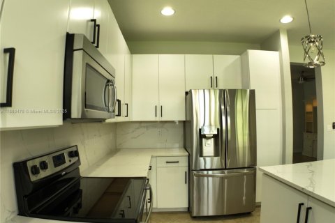 Townhouse in Parkland, Florida 3 bedrooms, 174.1 sq.m. № 1945330 - photo 9