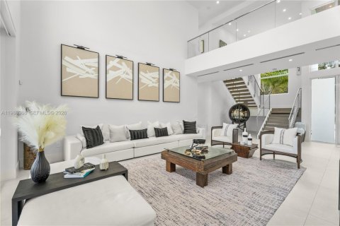 Купить виллу или дом в Пайнкрест, Флорида 6 спален, 693.98м2, № 2056129 - фото 13