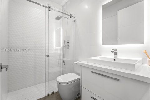 Купить виллу или дом в Пайнкрест, Флорида 6 спален, 693.98м2, № 2056129 - фото 17