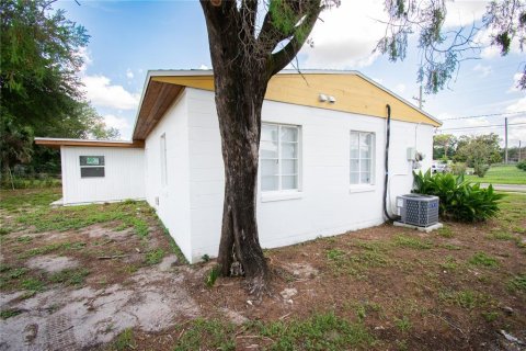 House in Orlando, Florida 3 bedrooms, 95.78 sq.m. № 2151573 - photo 15