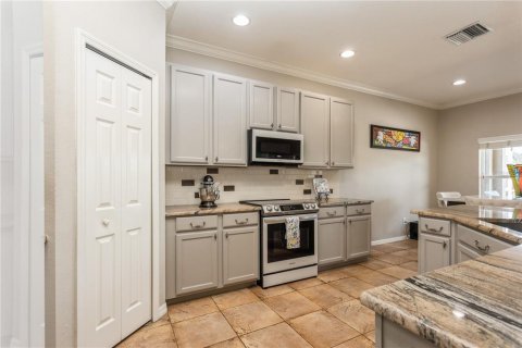 House in Valrico, Florida 3 bedrooms, 181.44 sq.m. № 2105489 - photo 8