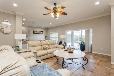 House in Valrico, Florida 3 bedrooms, 181.44 sq.m. № 2105489 - photo 14