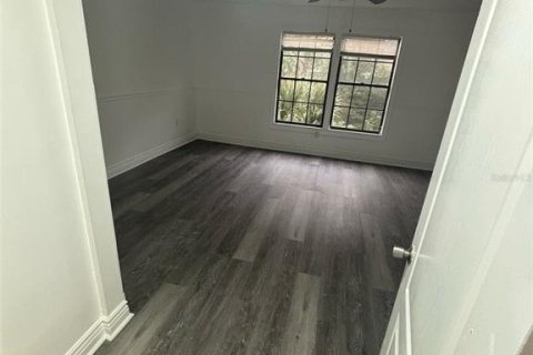 Townhouse in Orlando, Florida 2 bedrooms, 104.79 sq.m. № 2148751 - photo 12
